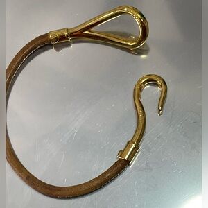 HERMES  gold hook bracelet / choker EUC brown leather